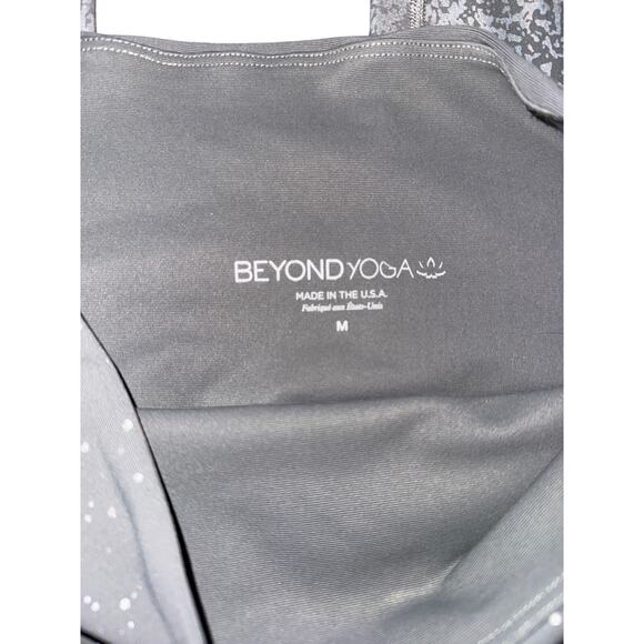 Ombre Beyond Yoga Gray Printed High-Waisted Leggin midi medium - Picture 3 of 5